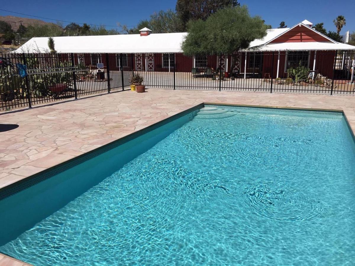 Joshua Tree Ranch House Motel Bagian luar foto