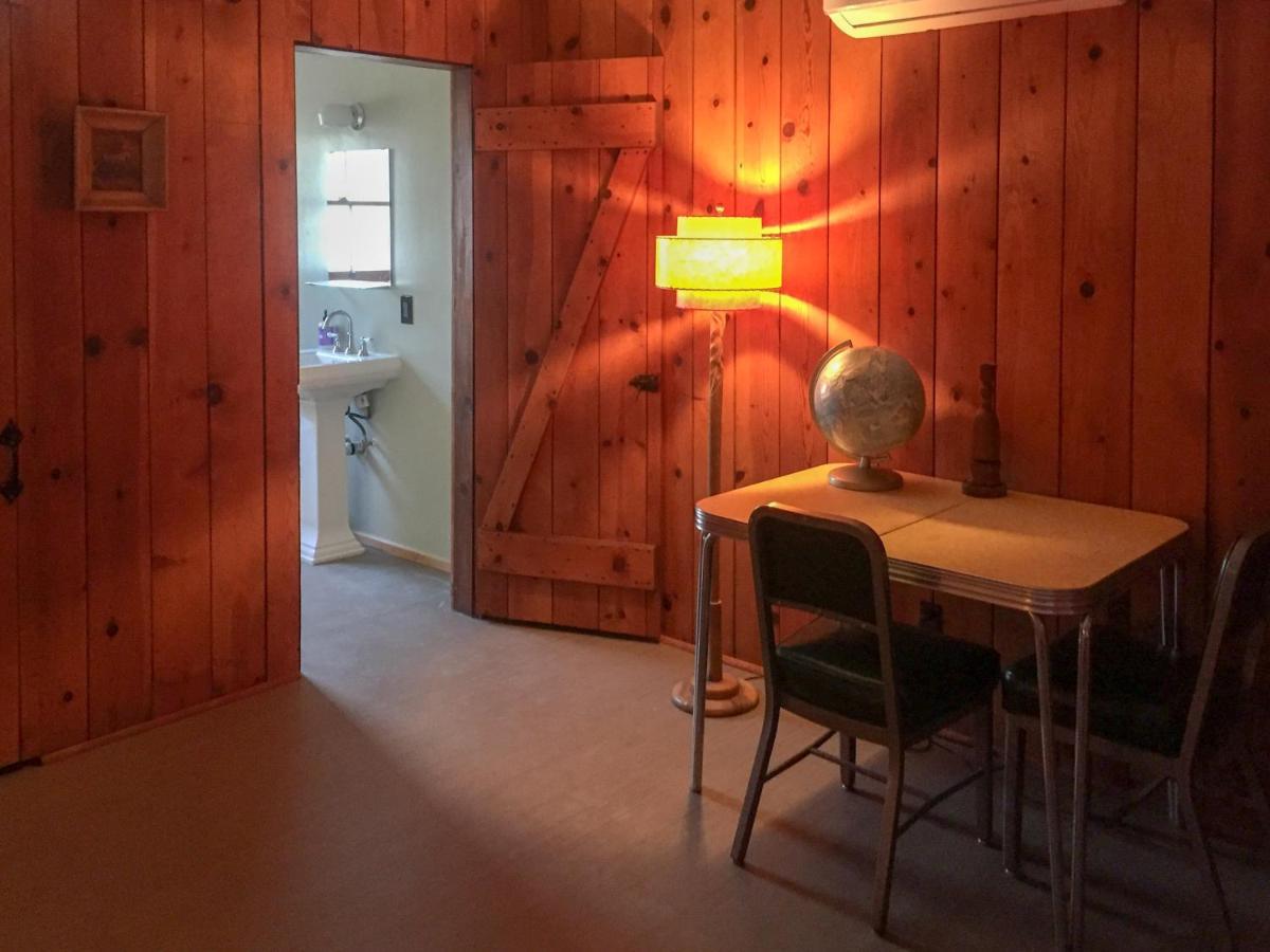 Joshua Tree Ranch House Motel Bagian luar foto