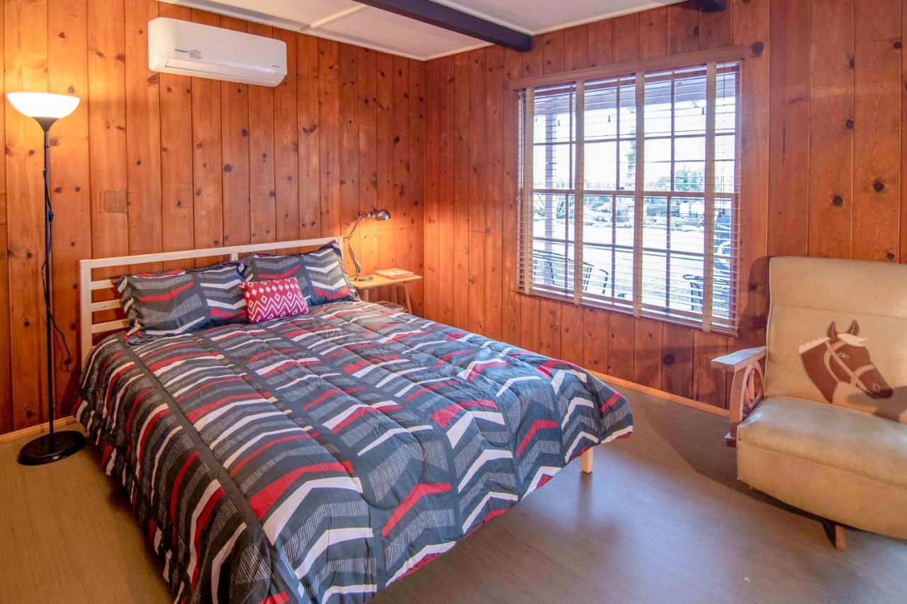 Joshua Tree Ranch House Motel Bagian luar foto