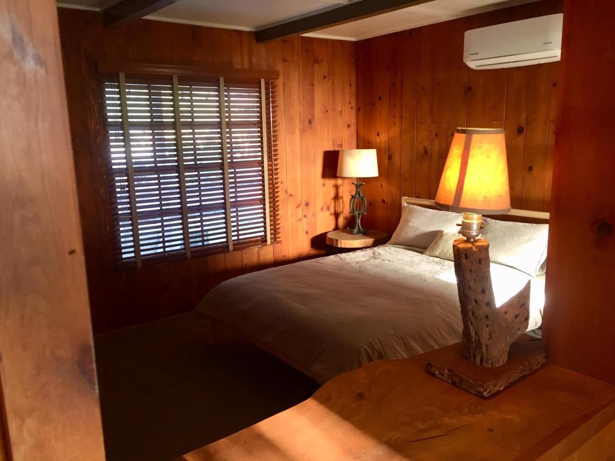 Joshua Tree Ranch House Motel Bagian luar foto